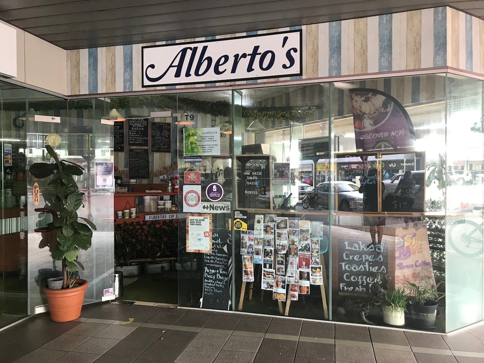 Alberto’s Cafe — Waterfront, Darwin