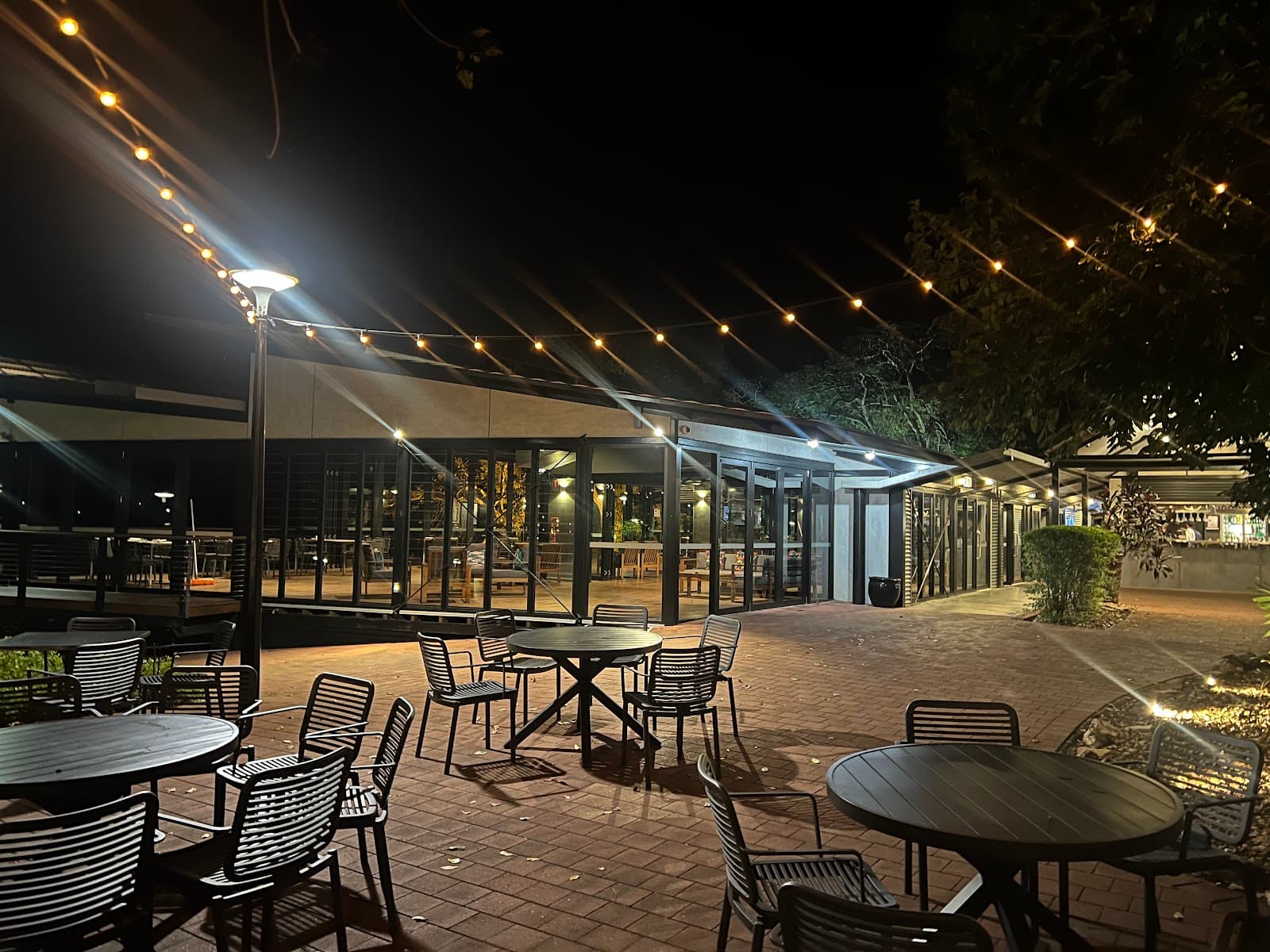 Pee Wee's at the Point — Fannie Bay, Darwin