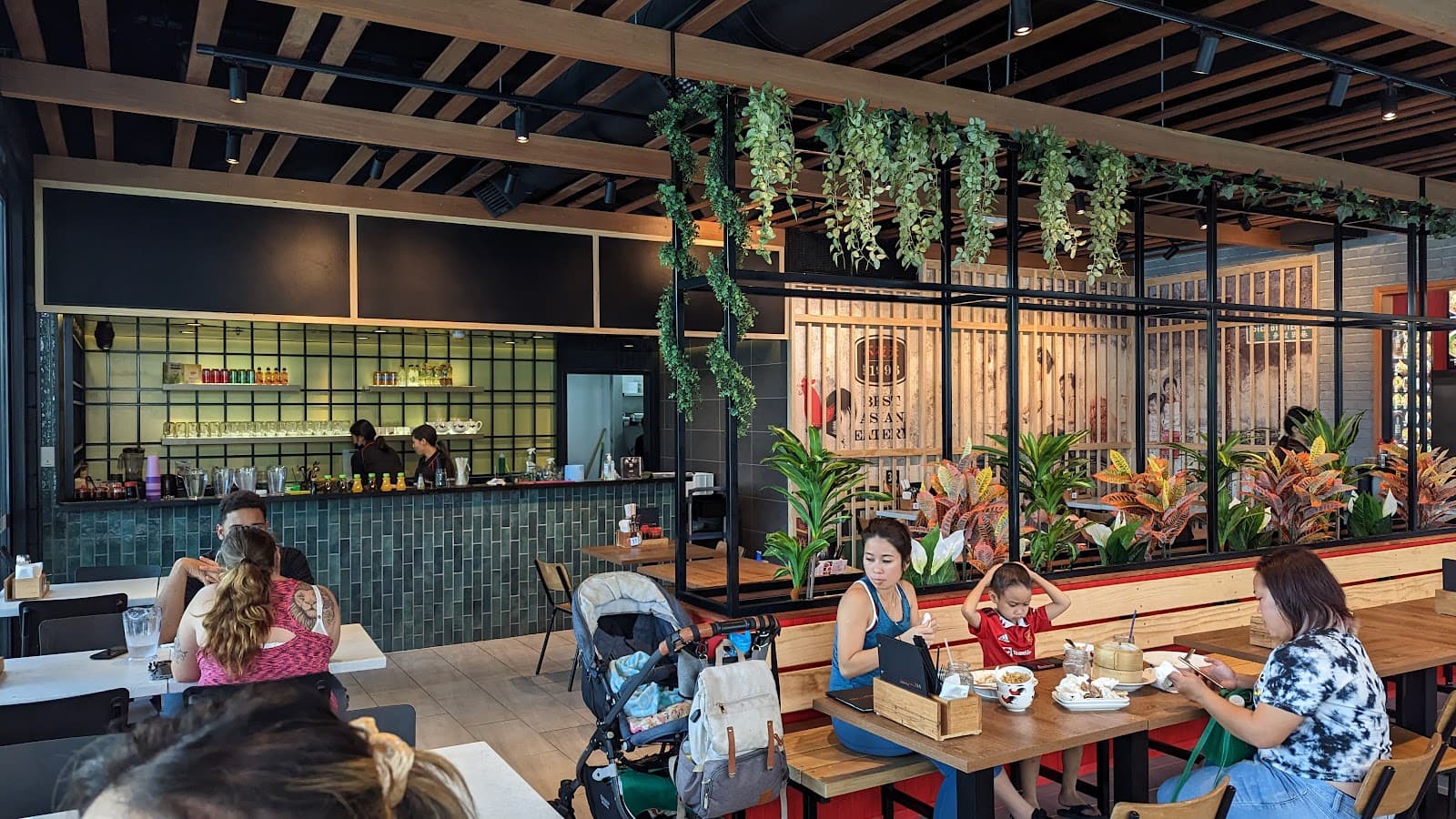 CHINA Bar Gateway Palmerston — Palmerston, Darwin