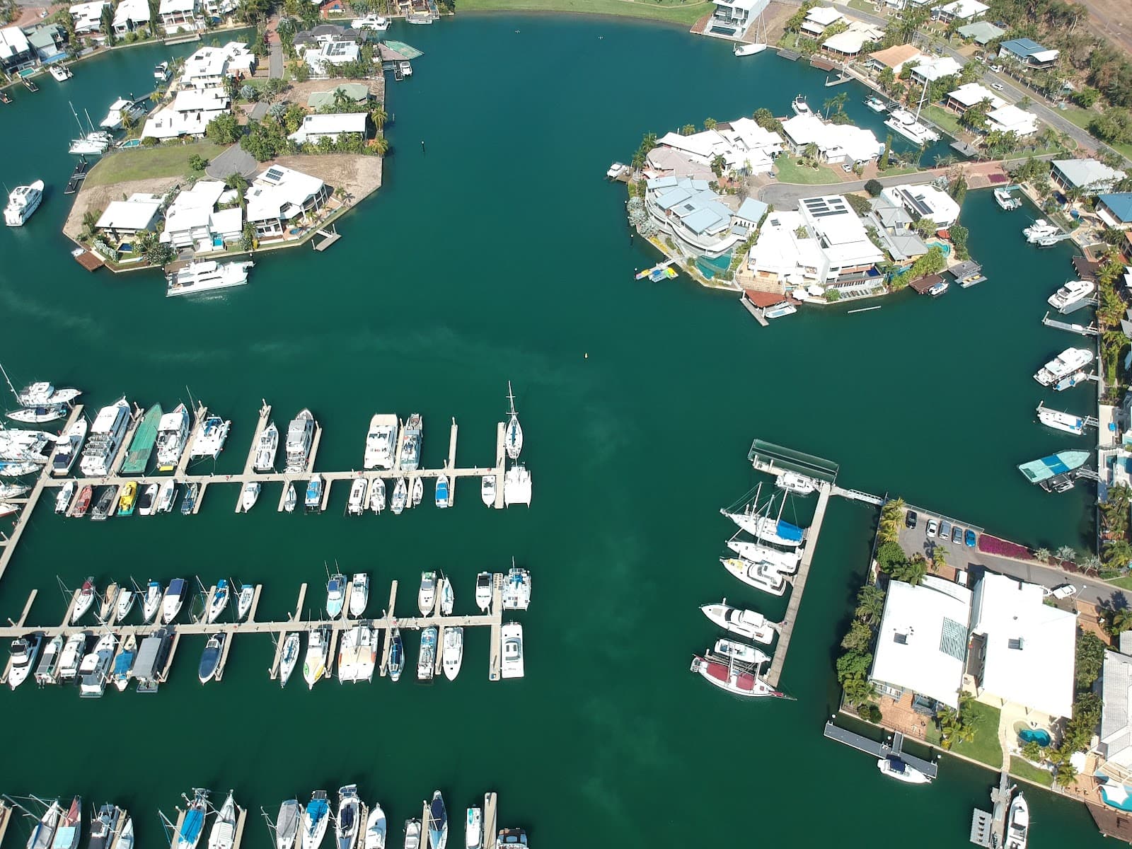 Cullen Bay Marina — Cullen Bay, Darwin