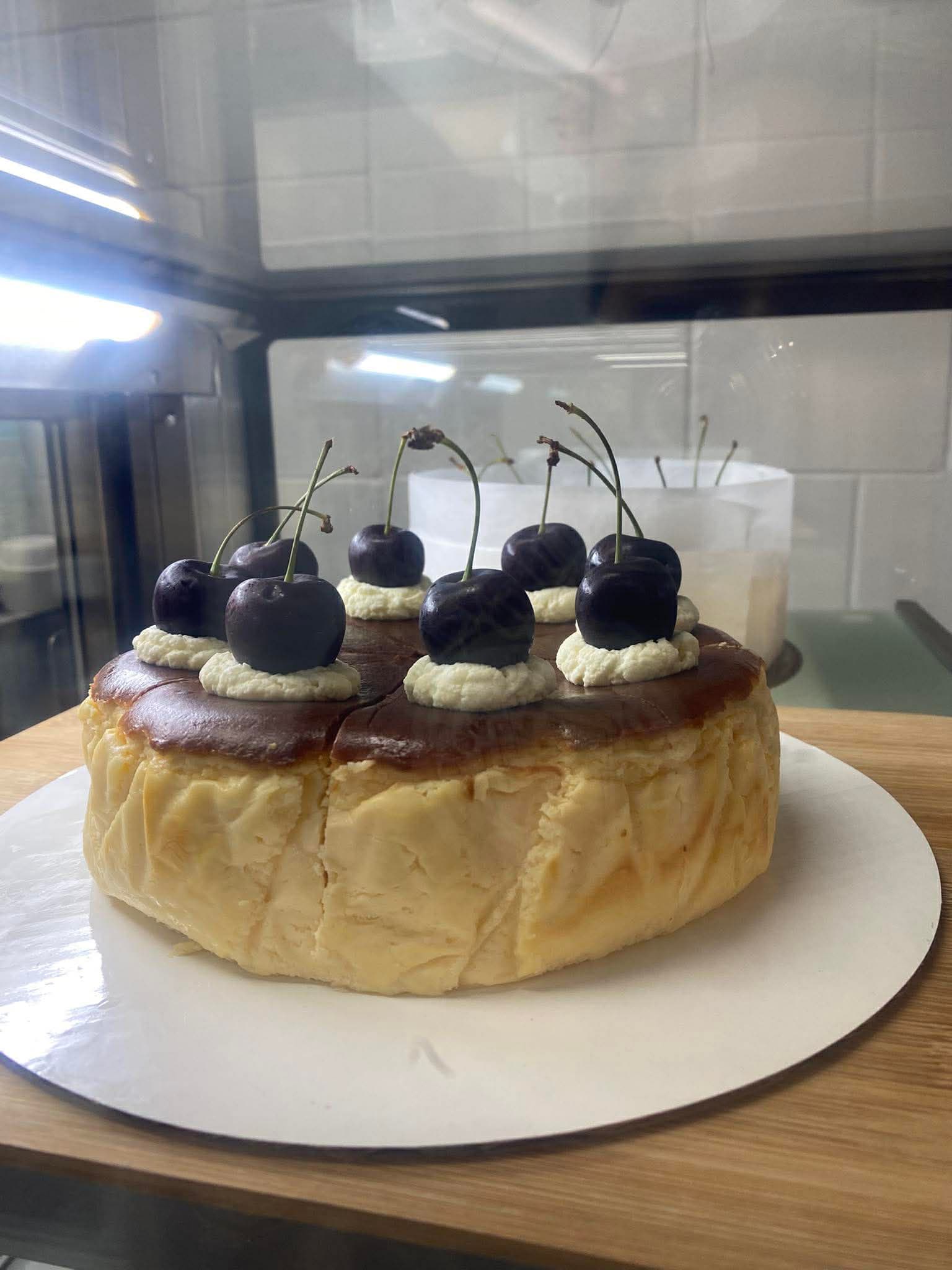 GoGo, Goi! (bake a cake by Goi) — Mindil Beach, Darwin