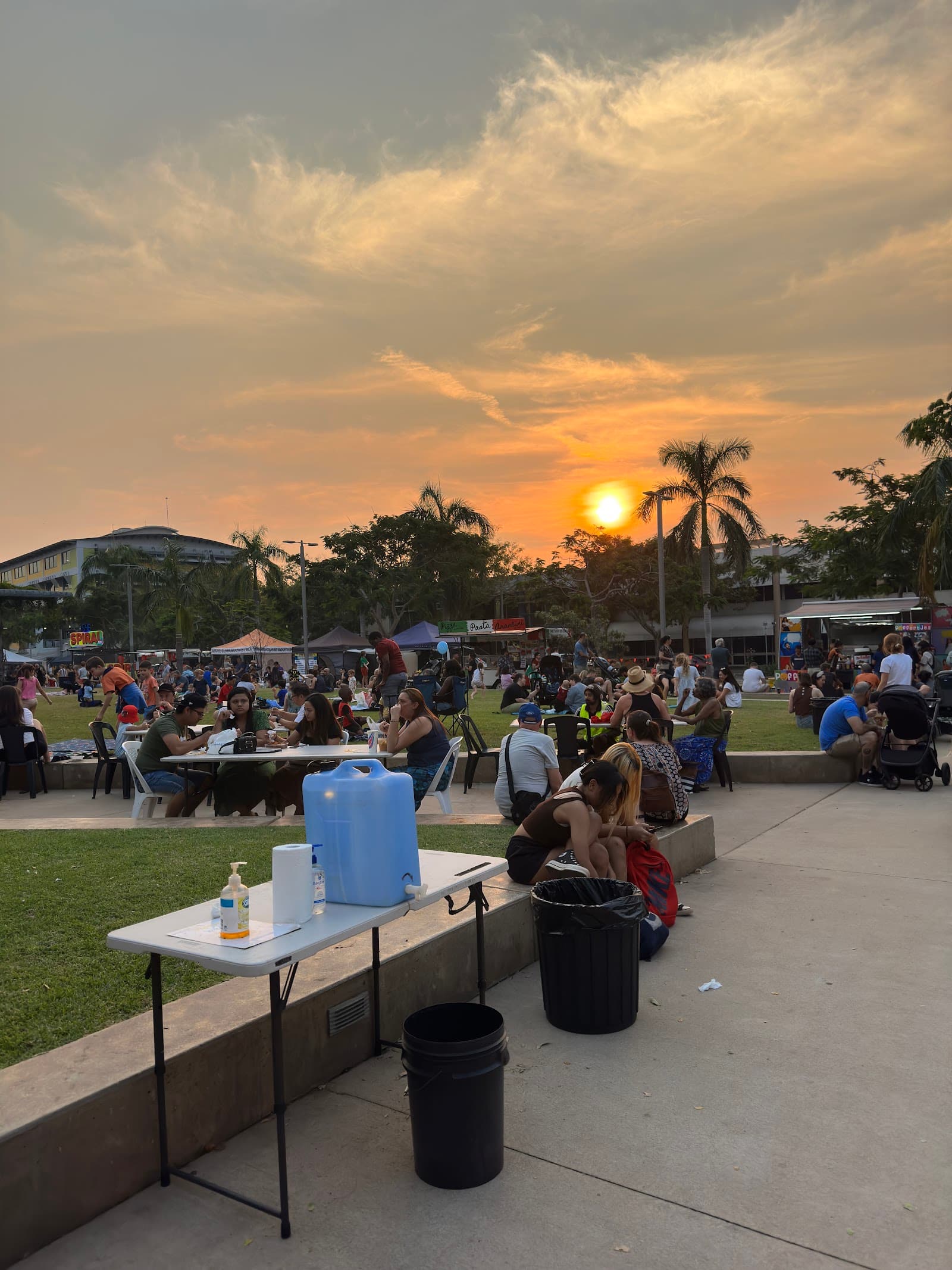 Palmerston Markets — Palmerston, Darwin