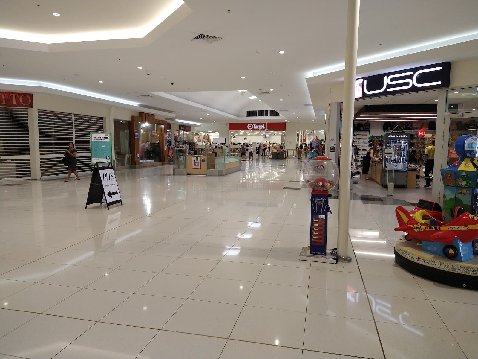 Palmerston Shopping Centre — Palmerston, Darwin