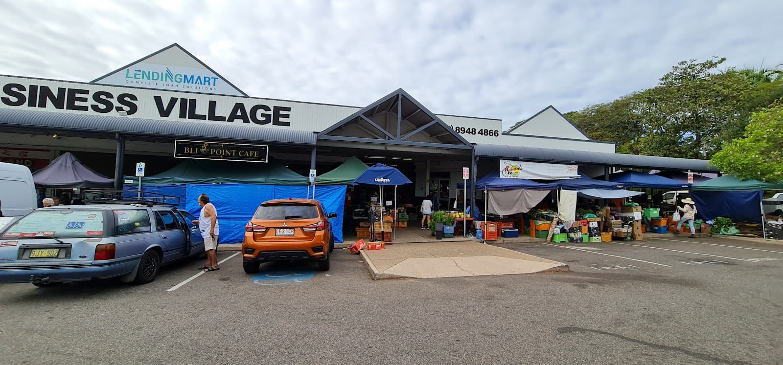 Rapid Creek Markets — Nightcliff, Darwin