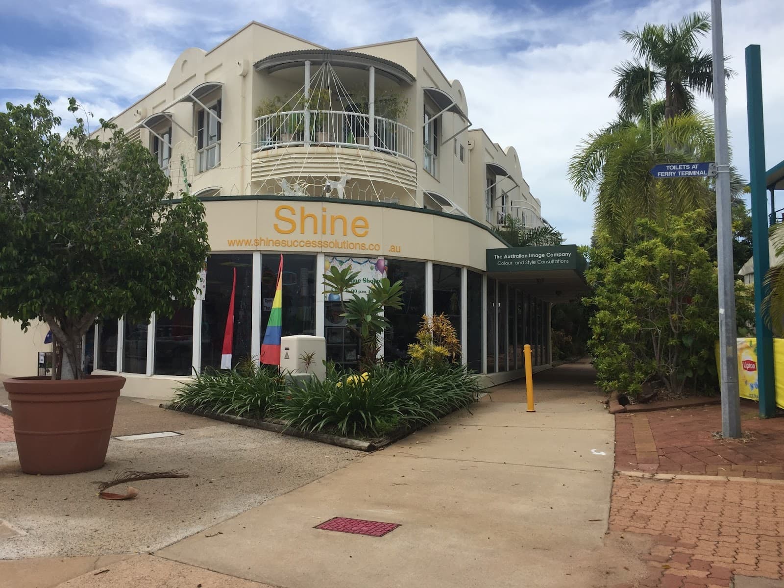 Shine Gifts & Fashion — Mindil Beach, Darwin
