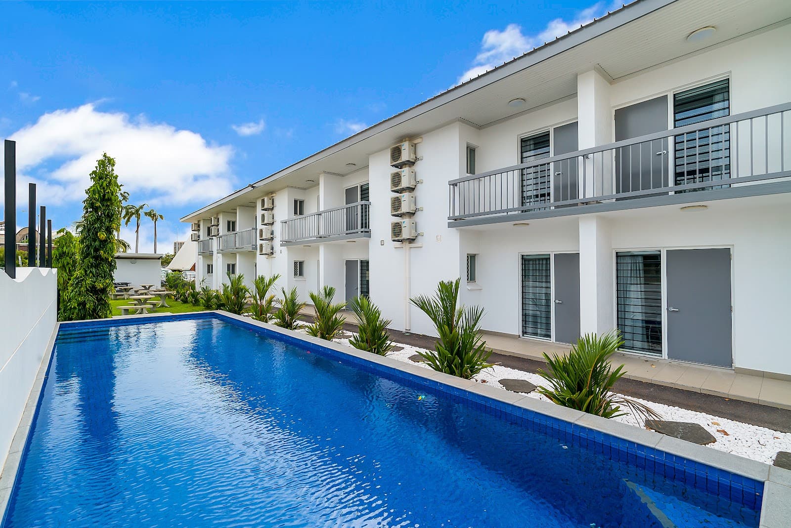 Skyring Territory Lodge — Nightcliff, Darwin
